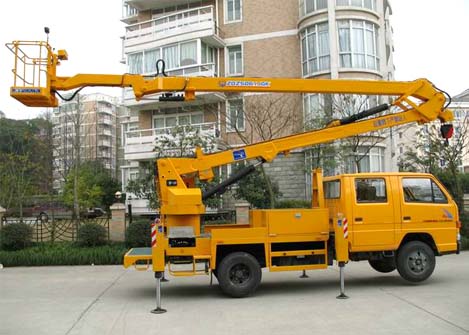 廣州高空作業(yè)平臺車出租